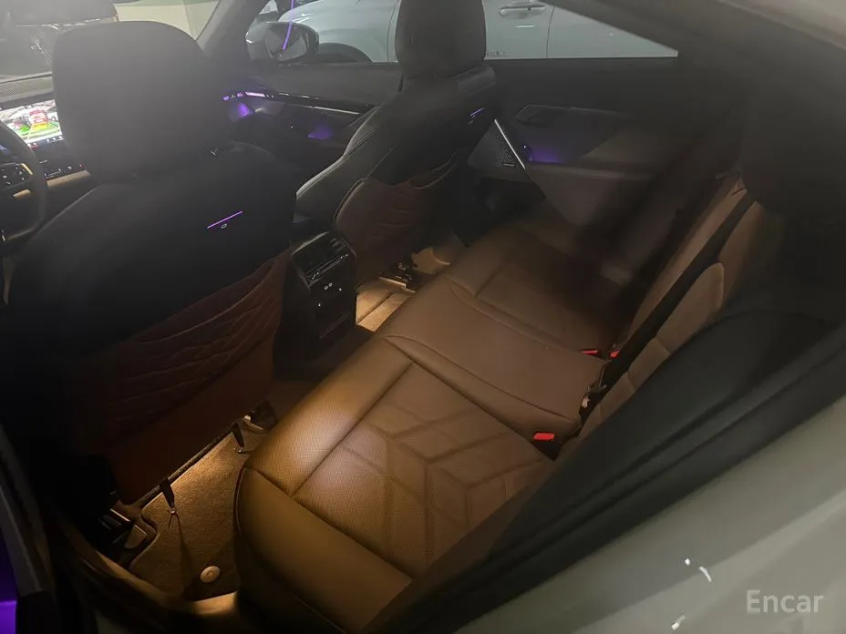 Фото 5 - BMW 5 Series