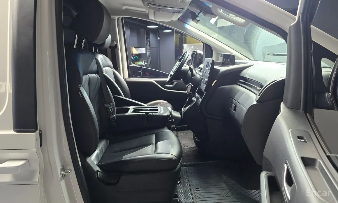 Фото 11 - Hyundai Staria