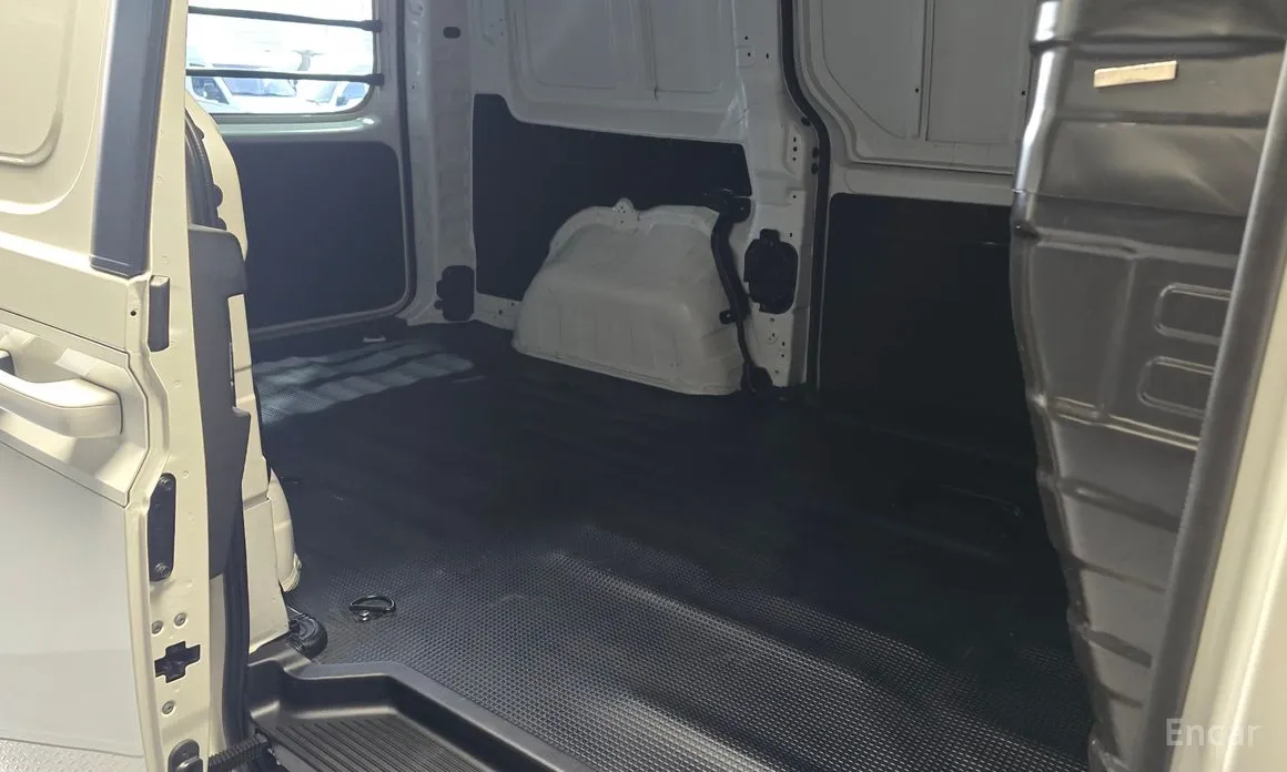 Фото 12 - Hyundai Staria