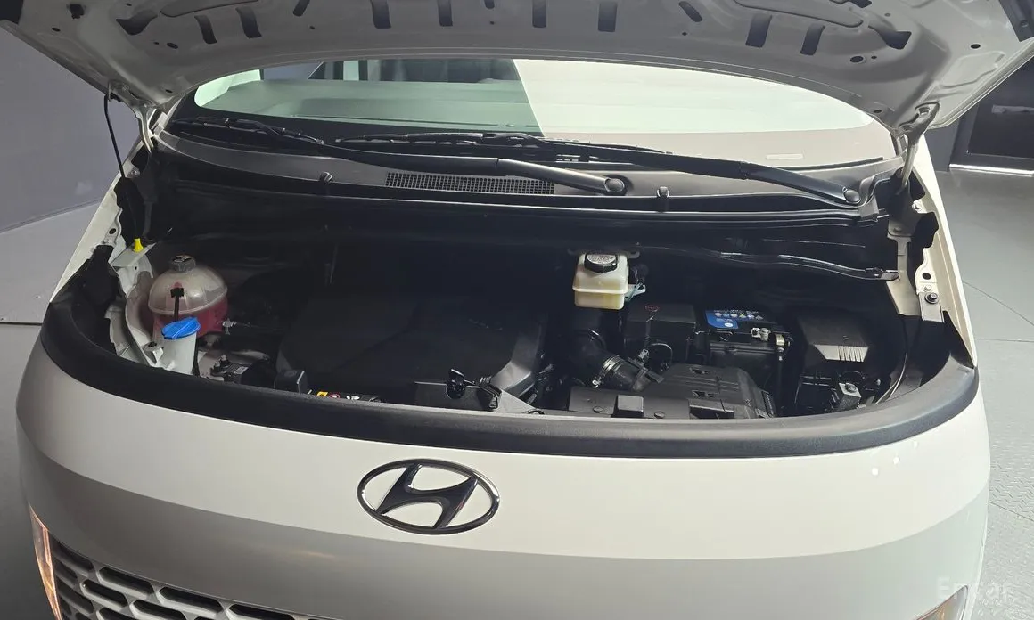 Фото 6 - Hyundai Staria