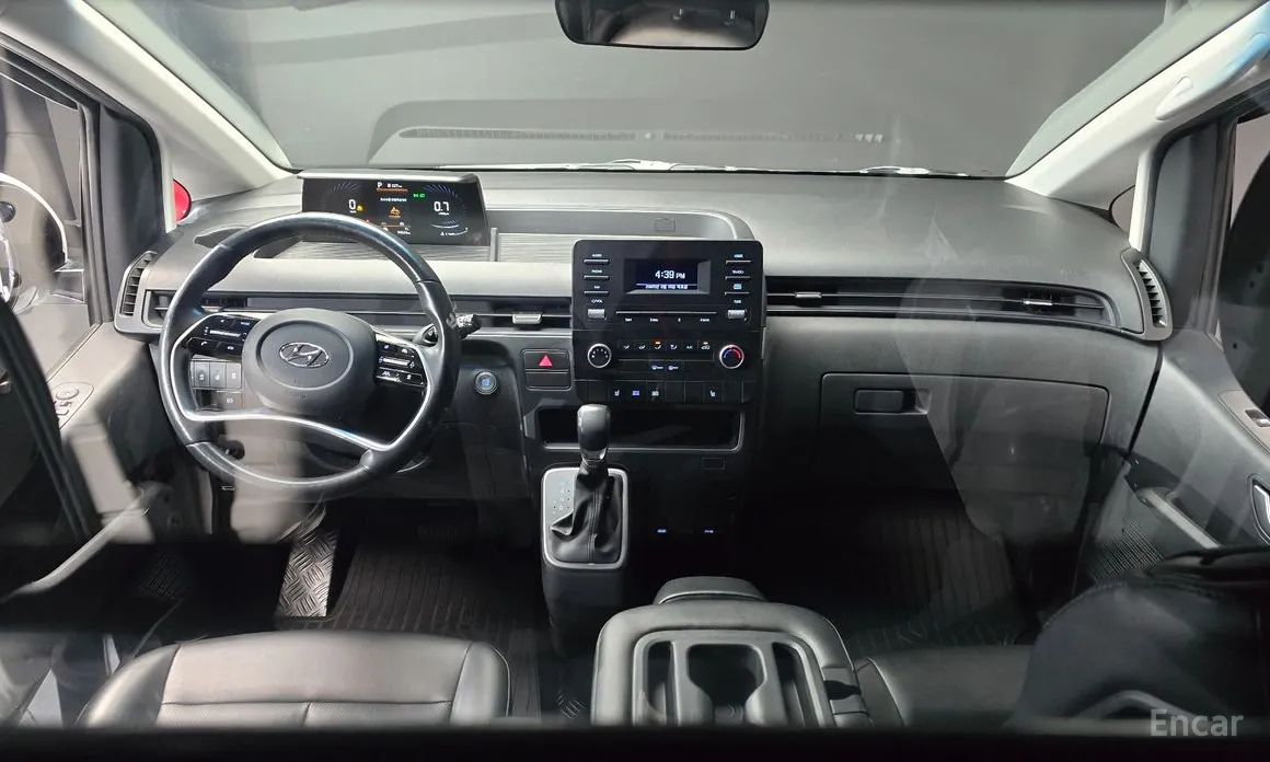 Фото 7 - Hyundai Staria