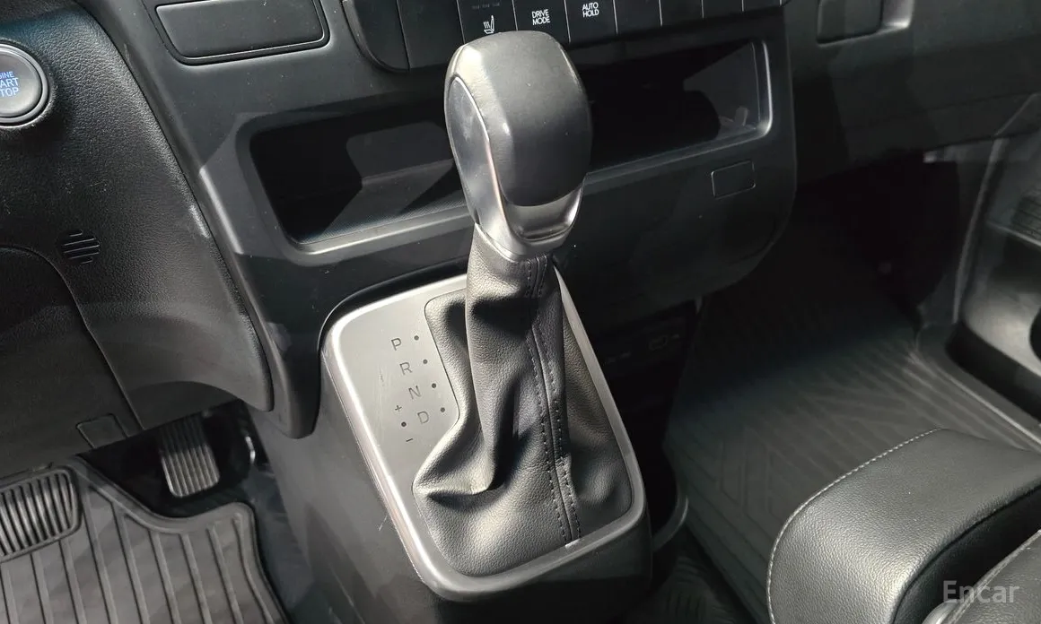 Фото 9 - Hyundai Staria