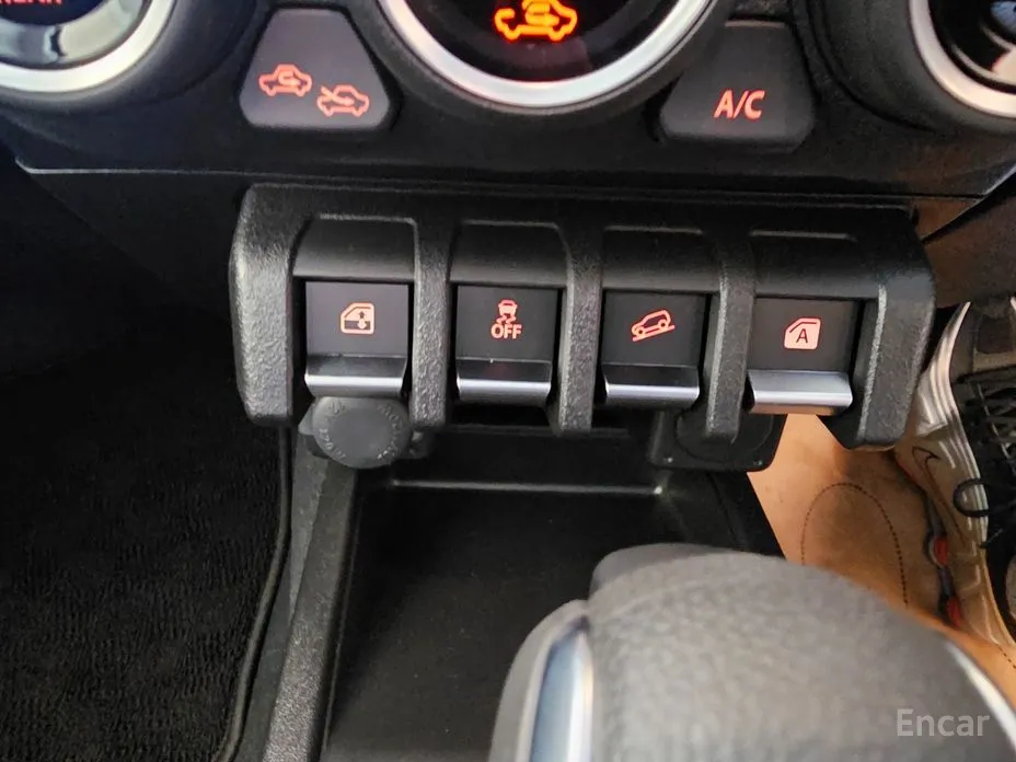 Фото 14 - Suzuki Jimny