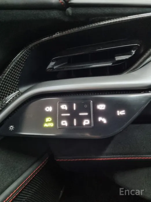 Фото 11 - Ferrari SF90