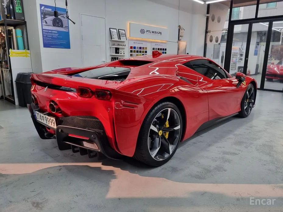Фото 4 - Ferrari SF90