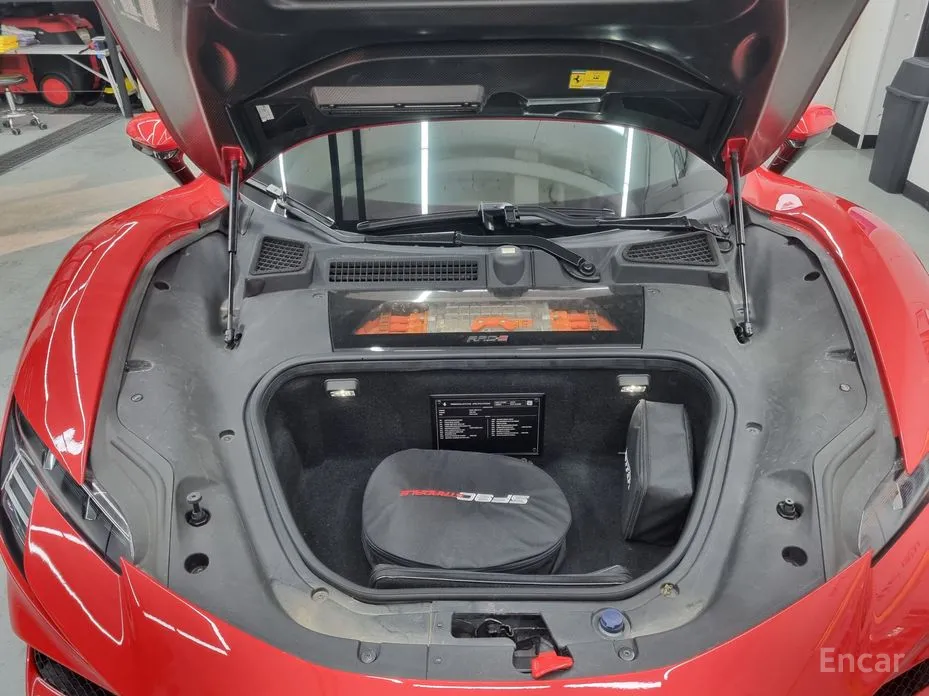 Фото 6 - Ferrari SF90