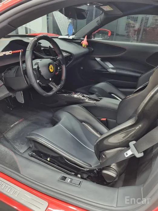 Фото 7 - Ferrari SF90