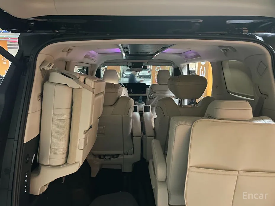 Фото 9 - Lexus LM