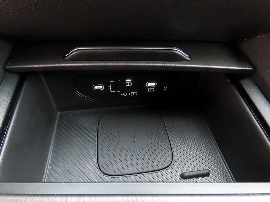 Фото 15 - Kia Sportage