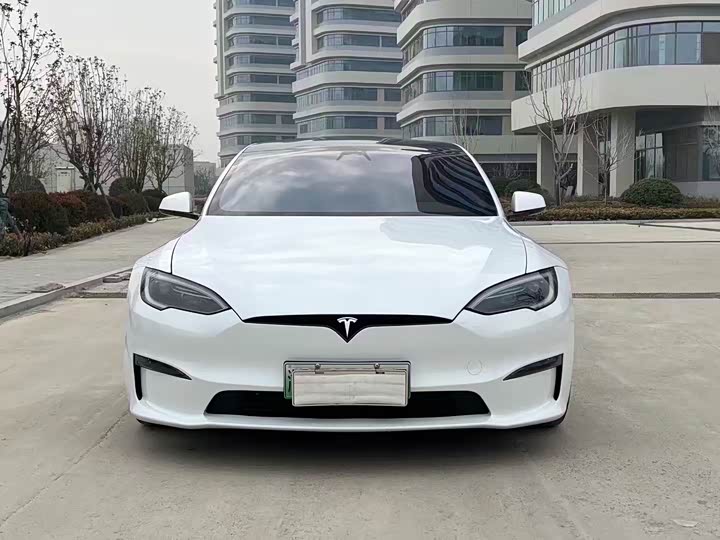 Фото 2 - Tesla Model S