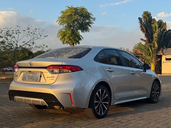 Фото 9 - Toyota Levin