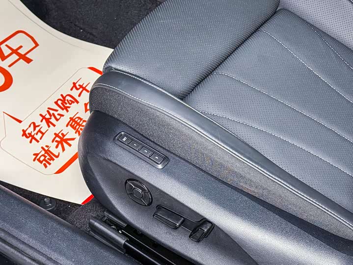 Фото 3 - Volkswagen Passat