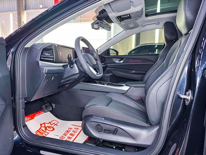 Фото 4 - Volkswagen Passat