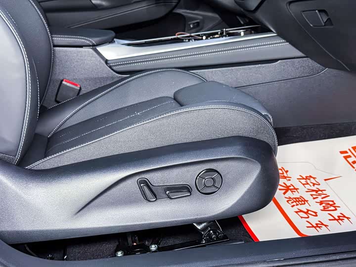 Фото 8 - Volkswagen Passat