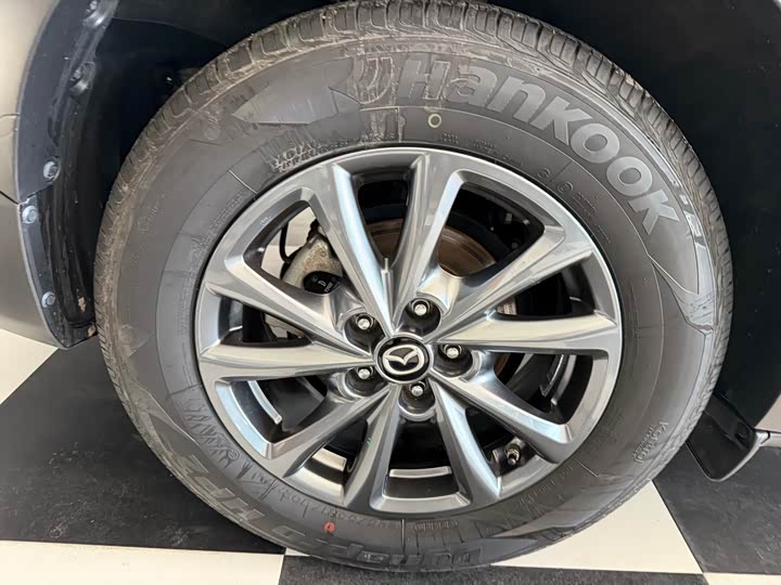 Фото 9 - Mazda CX-4