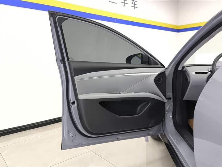 Фото 7 - XPeng Mona M03