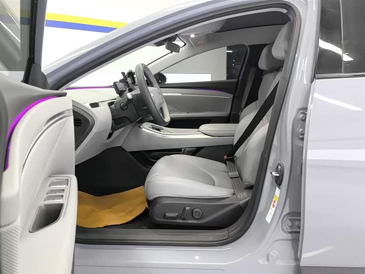 Фото 9 - XPeng Mona M03