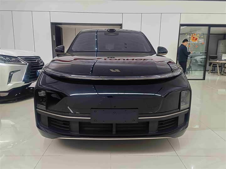 Фото 2 - LiXiang L9