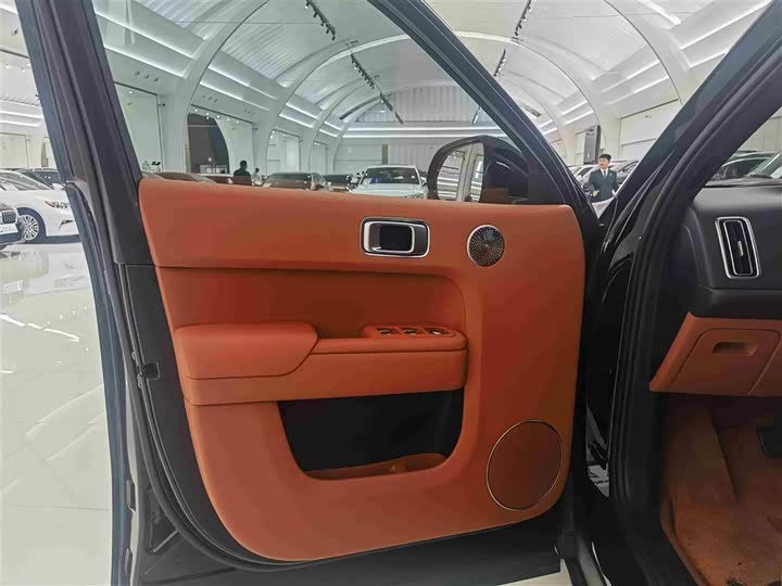 Фото 8 - LiXiang L9