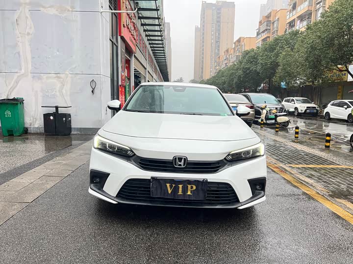 Фото 2 - Honda Civic