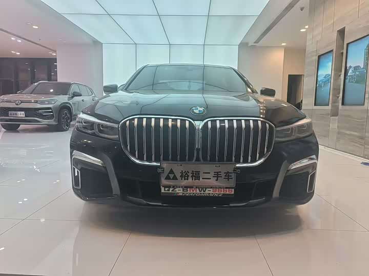 Фото 2 - BMW 7 Series