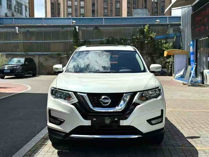 Фото 2 - Nissan X-Trail