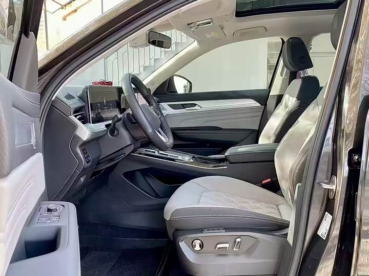 Фото 4 - Volkswagen Tavendor