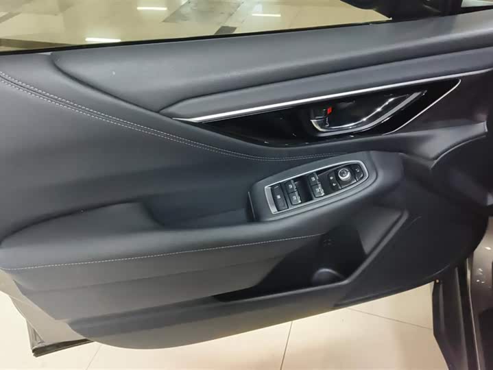 Фото 7 - Subaru Outback