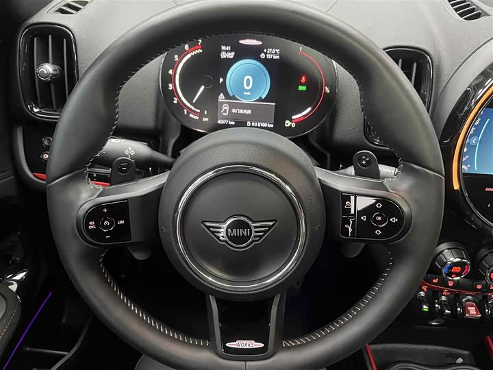 Photo 3 - Mini Countryman JCW