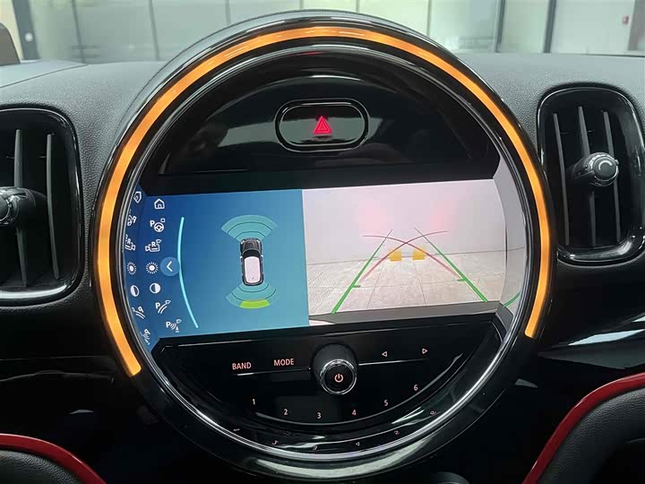 Photo 6 - Mini Countryman JCW