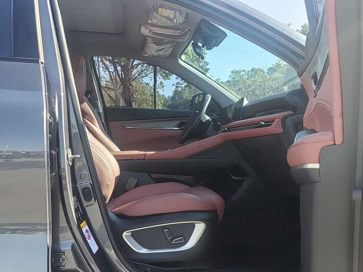 Фото 9 - Changan CS75 Plus