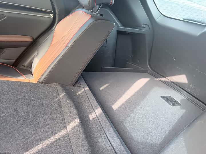 Фото 6 - BYD Song Plus