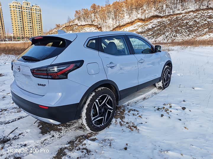 Фото 4 - Nissan Qashqai