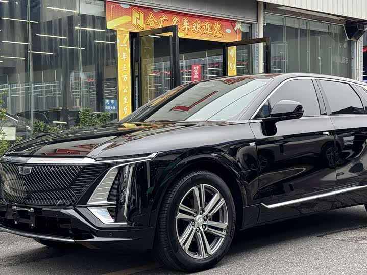 Фото 1 - Cadillac Lyriq