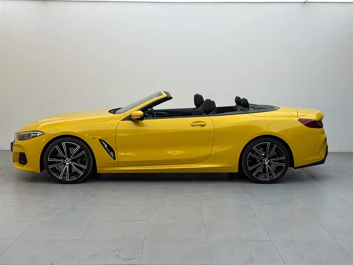 Фото 5 - BMW 8 Series