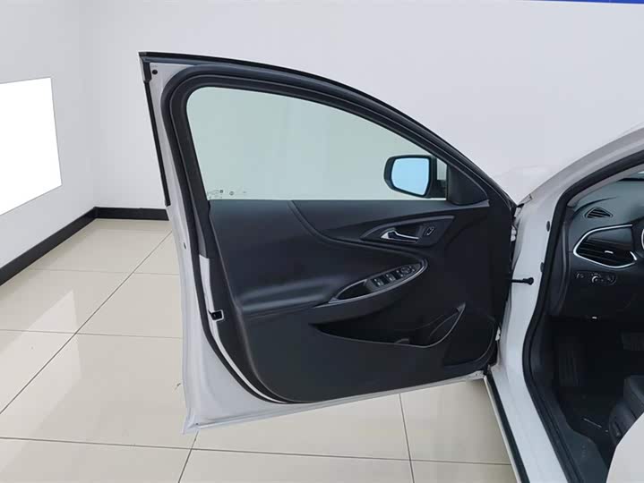 Фото 7 - Chevrolet Malibu XL