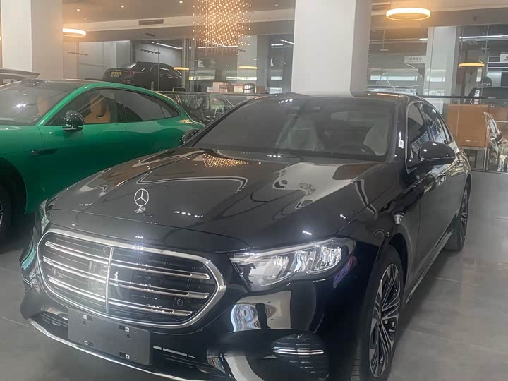 Photo 1 - Mercedes-Benz E-Class