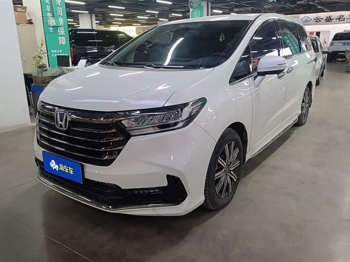 Фото 1 - Honda Odyssey