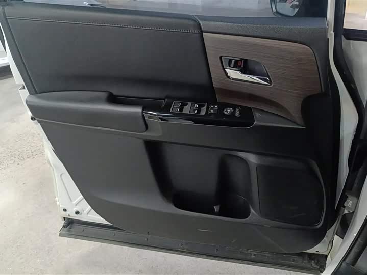 Фото 7 - Honda Odyssey