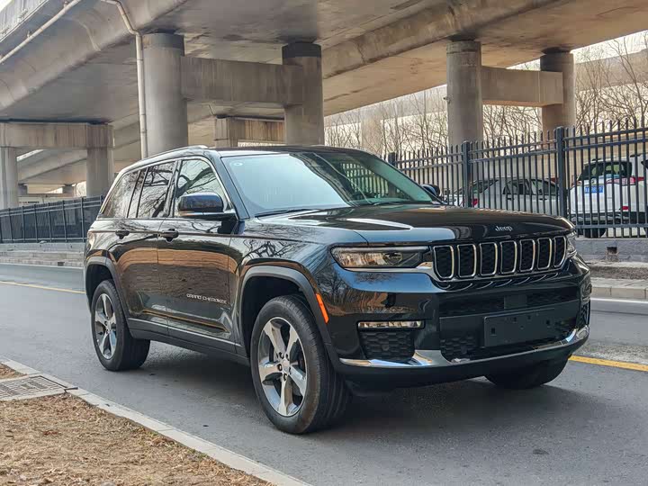Фото 3 - Jeep Grand Cherokee Hybrid