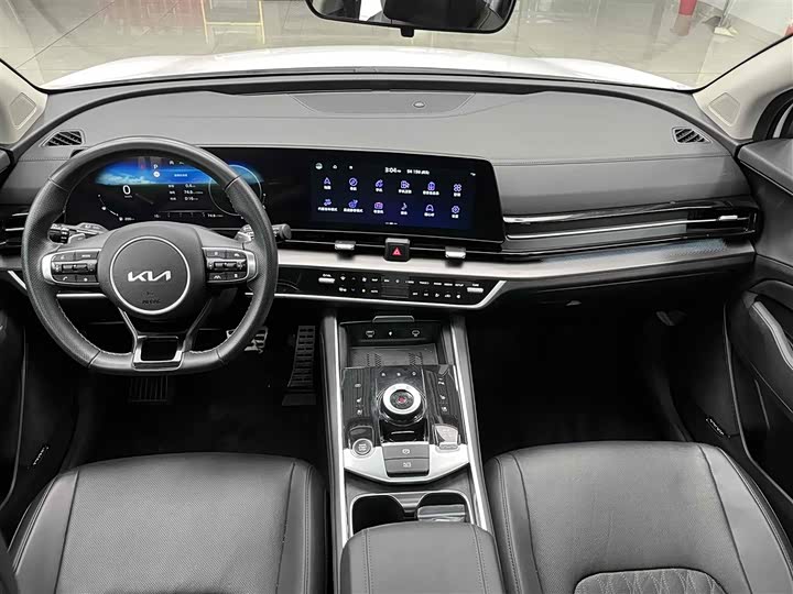 Фото 2 - Kia Sportage