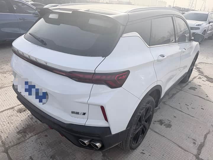 Фото 9 - Geely Coolray