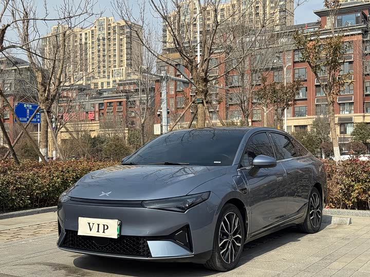Фото 1 - XPeng P5