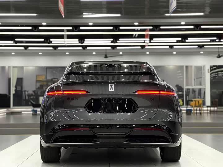 Фото 6 - Avatr 06