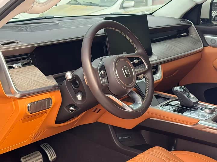 Фото 6 - Tank 500 Hybrid