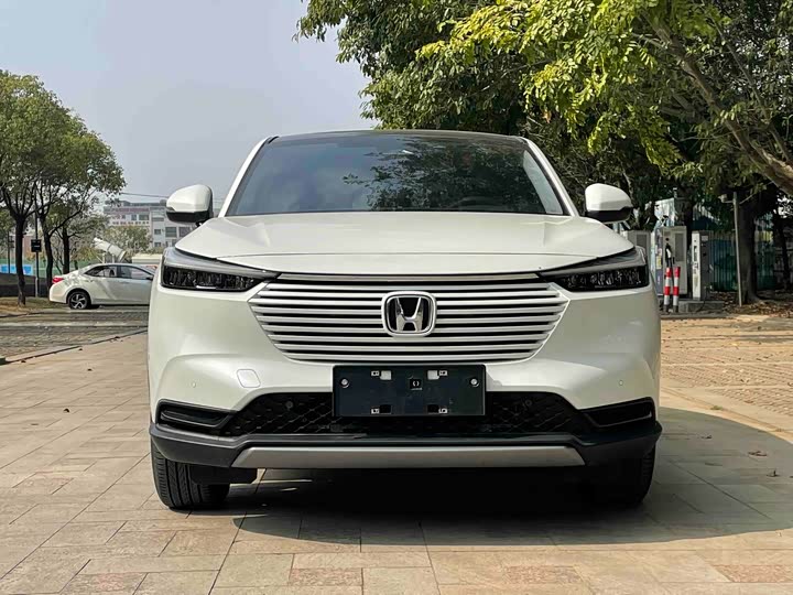 Фото 2 - Honda Vezel