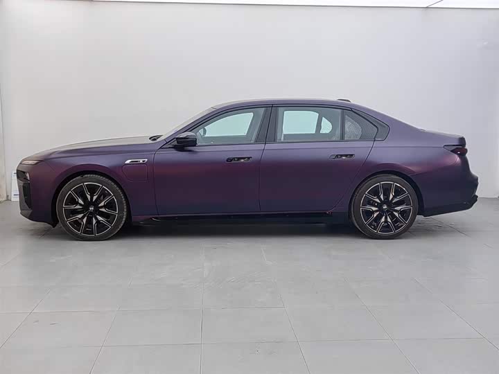 Фото 3 - BMW 7 Series Hybrid