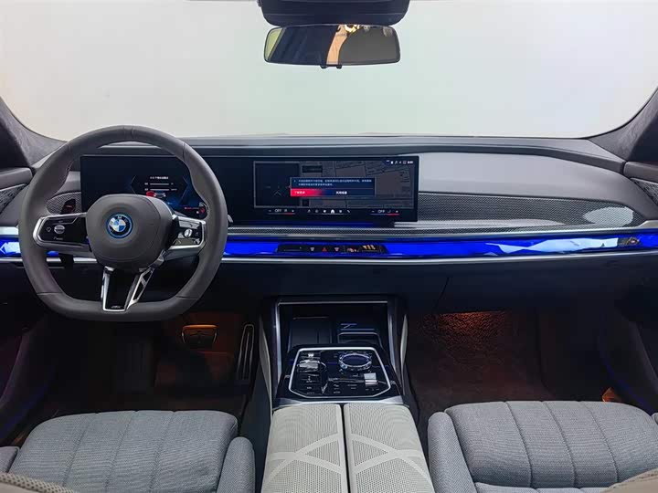 Фото 7 - BMW 7 Series Hybrid