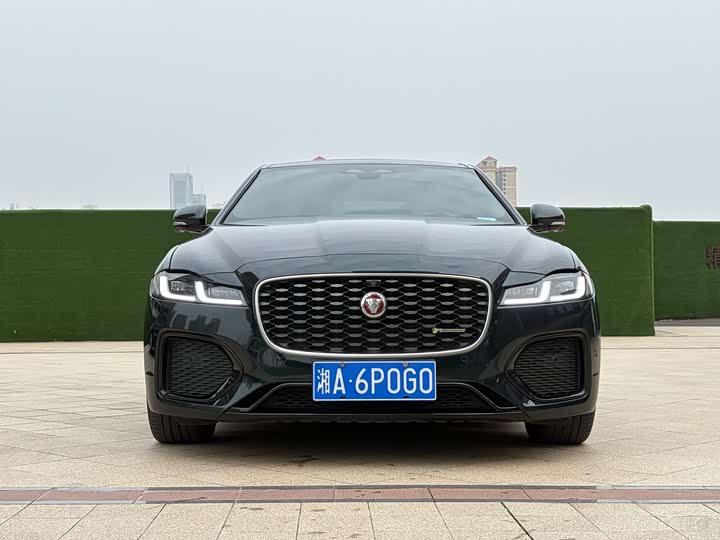 Фото 2 - Jaguar XF L