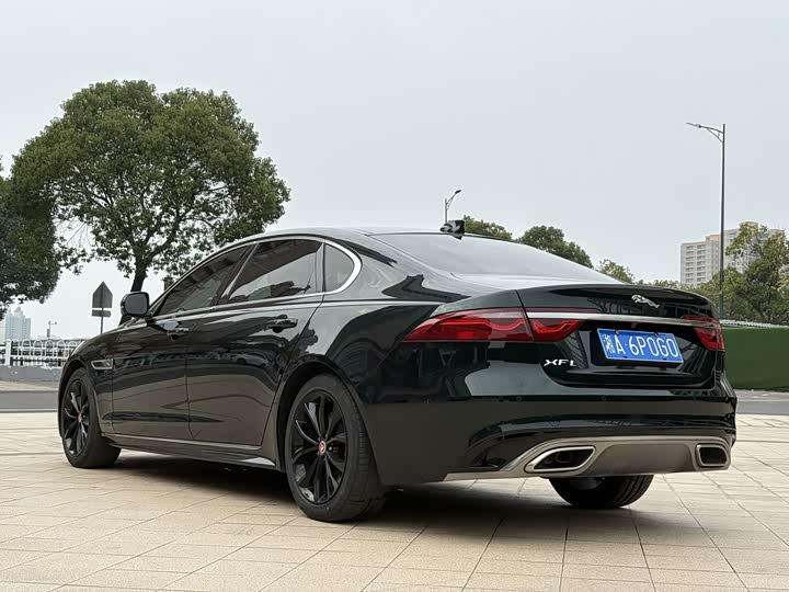 Фото 5 - Jaguar XF L